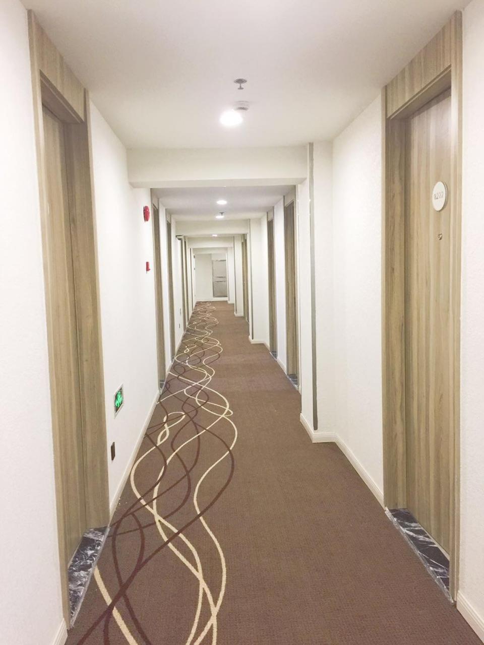 Hanting Premium Shanghai Hongkou Football Stadium Second Branch エクステリア 写真